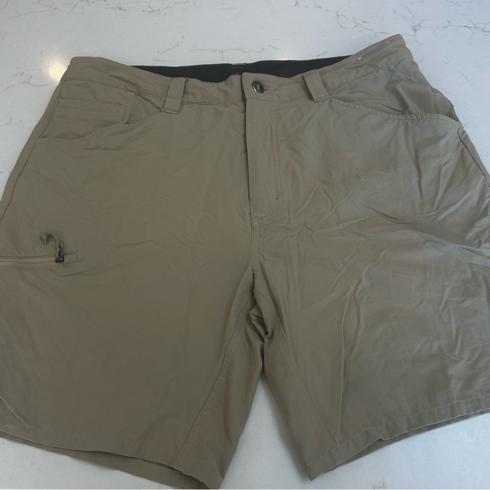 Patagonia Men's Khaki Shorts- size 36